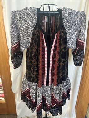 Free People Black, White & Burgundy Mixed-Print Tunic